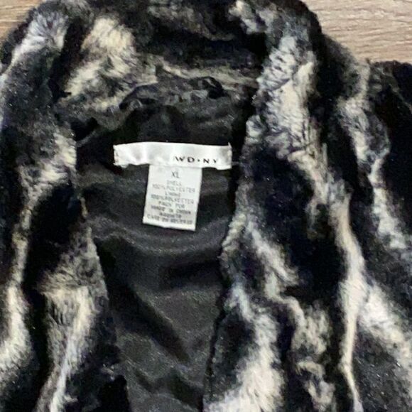 WD.NY XL faux fur vest open draped front - Picture 2 of 3